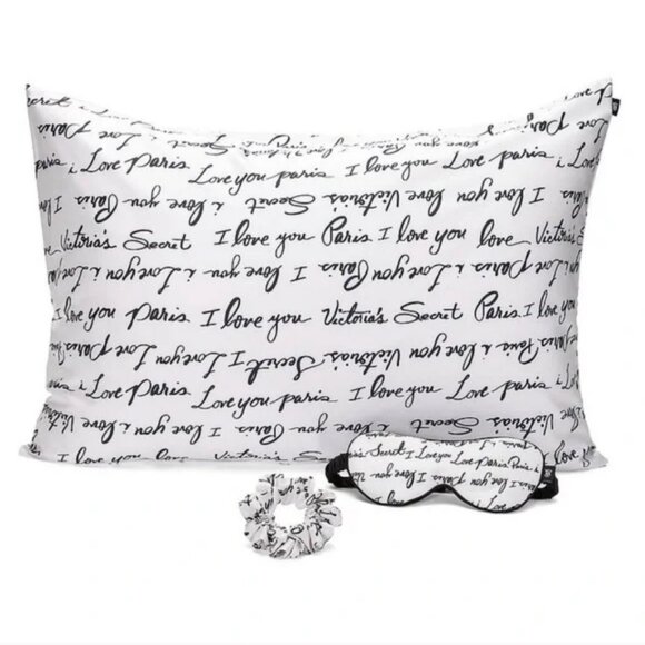 Victoria's Secret 3-Piece Satin Accessories Gift Set Pillowcase - Picture 1 of 7